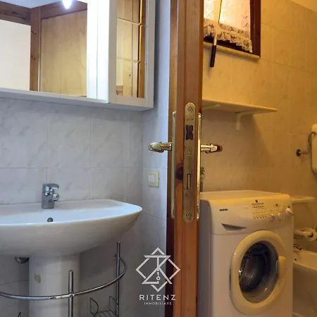 Domus Meridiana Tatil Evi *